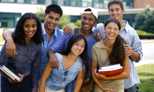 Como os fatores socioemocionais influenciam o bem-estar e a qualidade de vida de adolescentes e jovens adultos